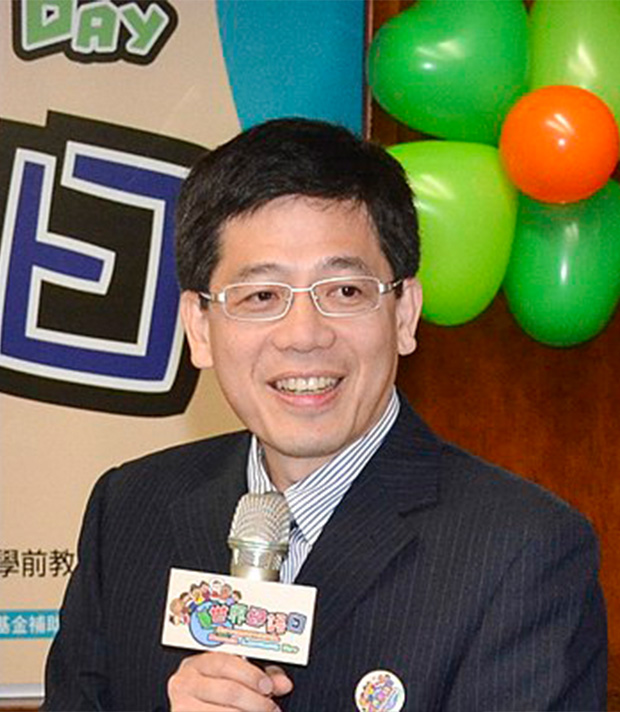 理事長 謝立功